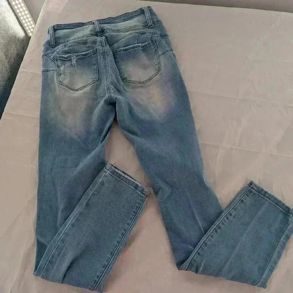 Hot Kiss Women's Size 5 Juniors Light Color Distressed Jeans - Picture 2 of 16